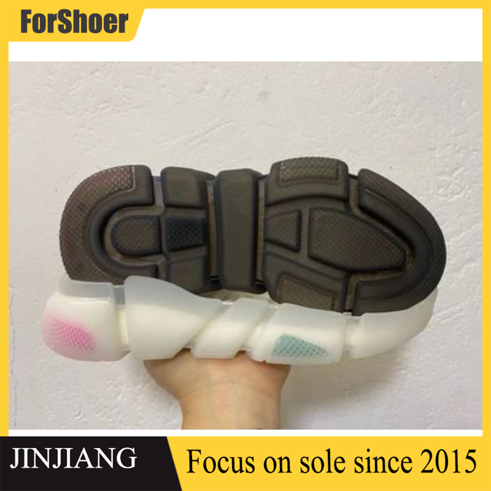 Hot Sale Manufacturer New Lightweight Running Outdoor Sneaker Sole ETPU Sole