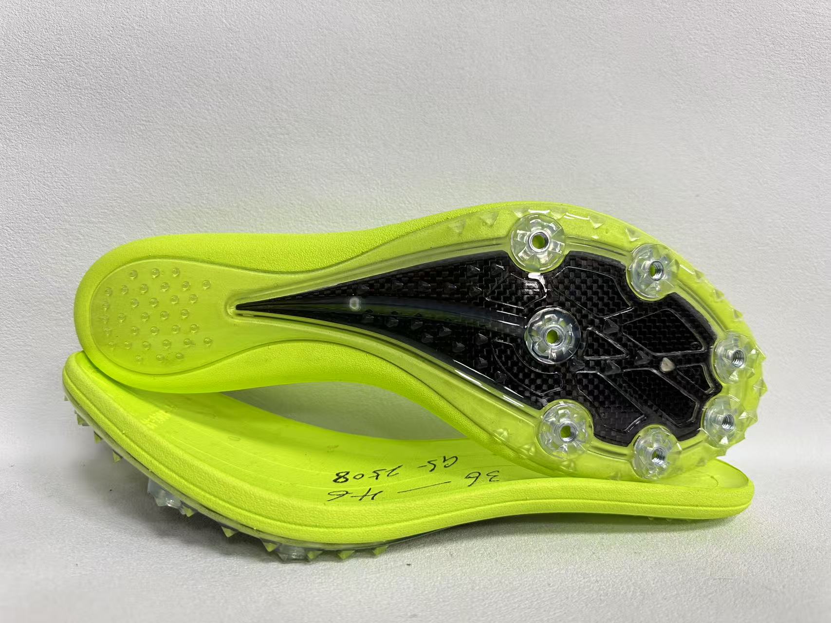 Manufacturer Shoe Sole E-TPU TPU With Carbon Plate Men Outdoor Soft Outsoles Soles